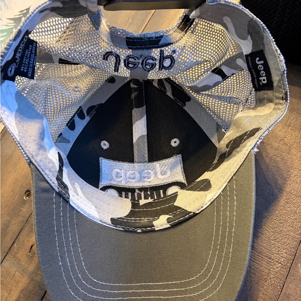 Jeep Gray Camouflage Men's Hat - Picture 3 of 4